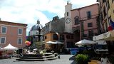 Beliebt zum Esspresso trinken und flanieren:  Piazza Vittorio Emanuele